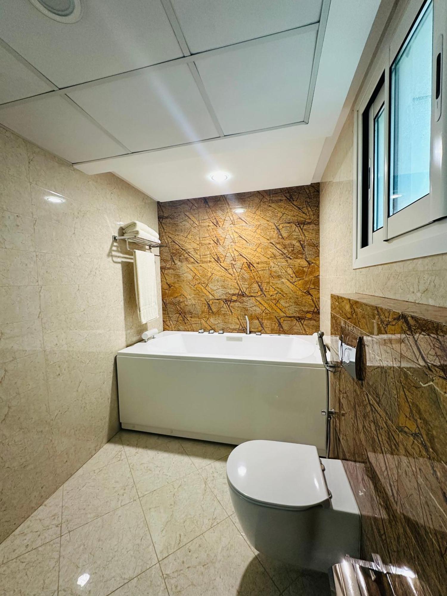 Saxophone Suites Muharraq Ngoại thất bức ảnh