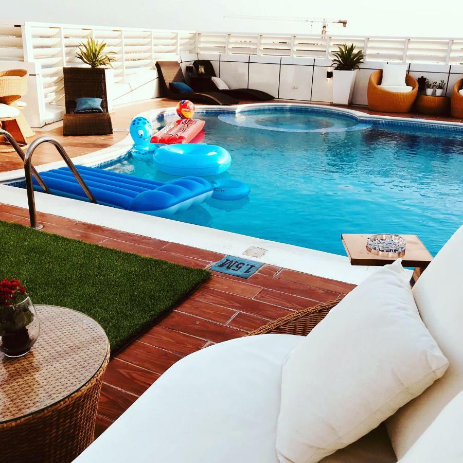 Saxophone Suites Muharraq Ngoại thất bức ảnh